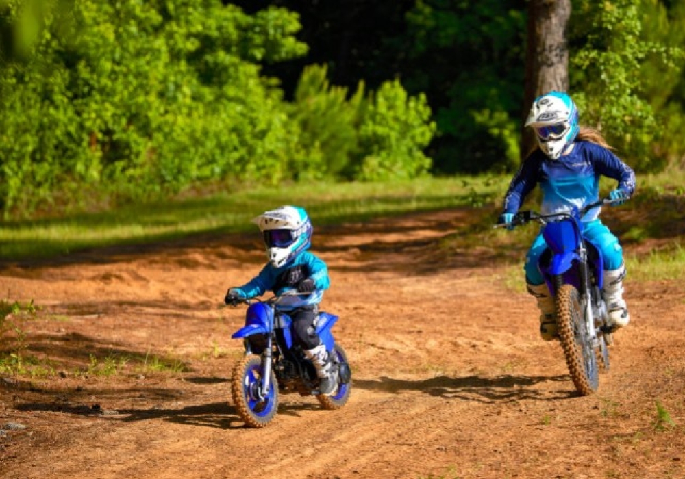 Yamaha PW 50 : Le Premier Choix pour les Jeunes Pilotes